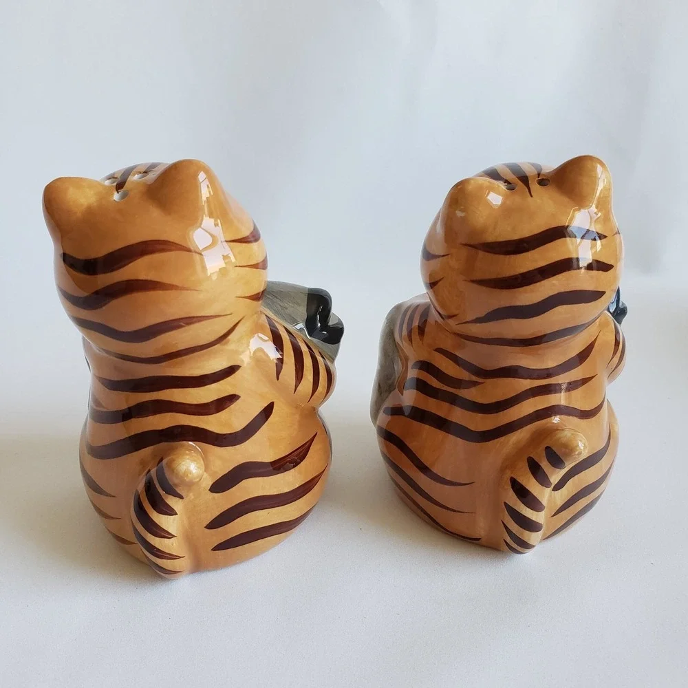 Ginger Orange Cat Salt And Pepper Set Stripped Tabby Holding Fish